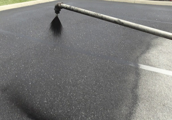 Asphalt Sealing and Re-Coating